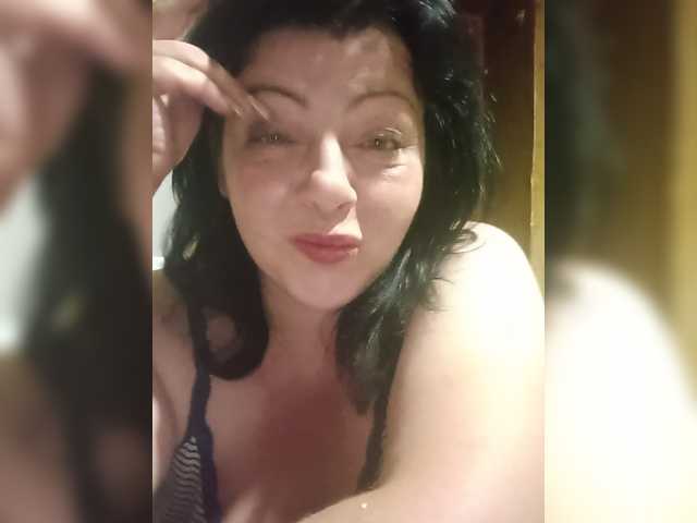 Holly-Molly69 live cam on BongaCams