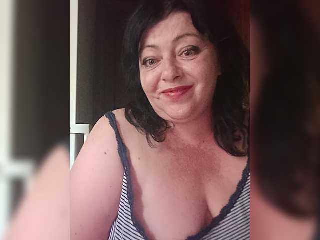 Holly-Molly69 live webcam show