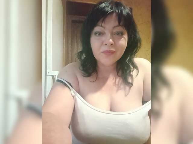 Holly-Molly69 live cam on BongaCams