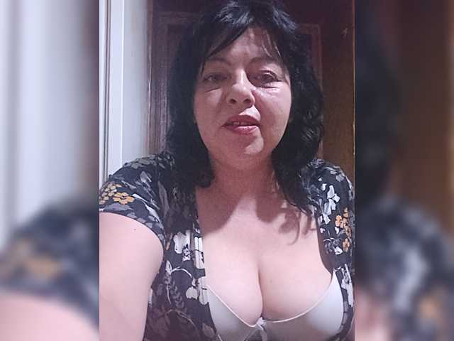 Holly-Molly69 live cam on BongaCams