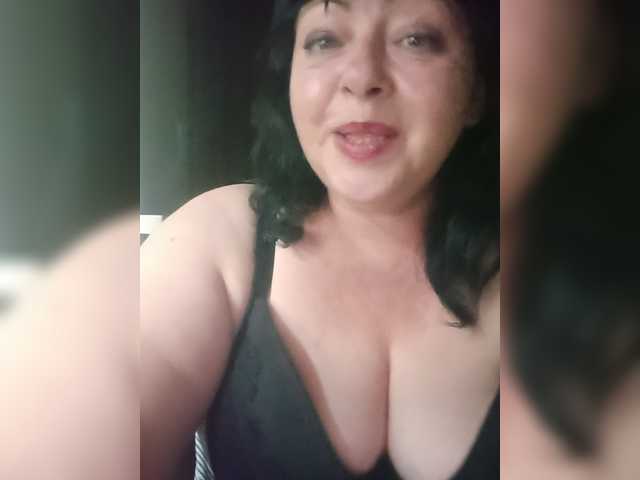 Holly-Molly69 live cam on BongaCams
