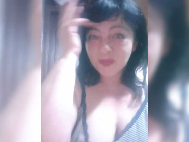 Holly-Molly69 live cam on BongaCams