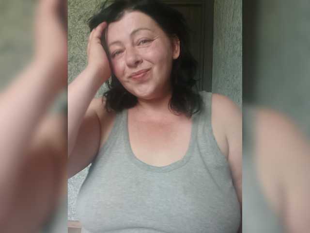Holly-Molly69 live webcam show