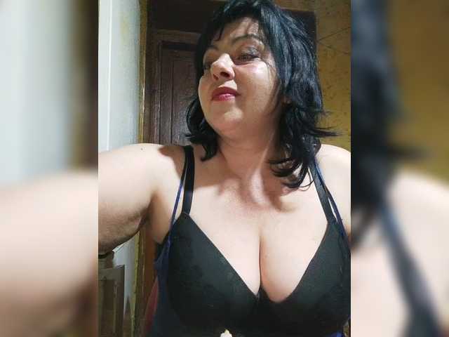  Holly-Molly69 chat room