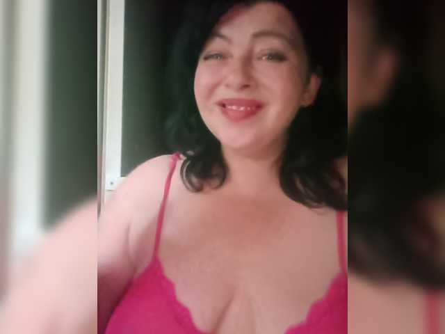 Holly-Molly69 live cam on BongaCams
