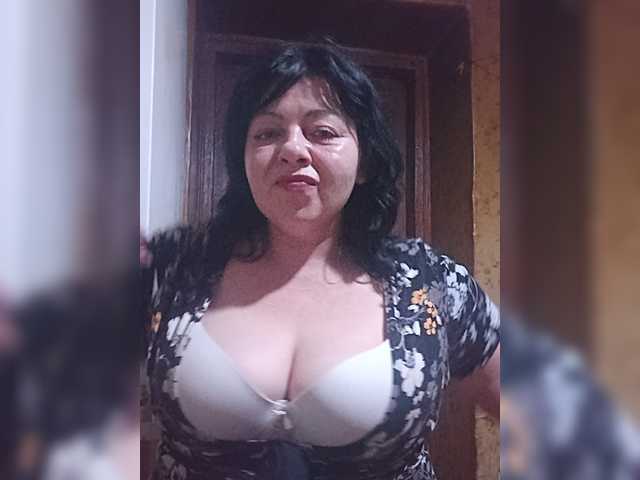 Holly-Molly69 live cam on BongaCams