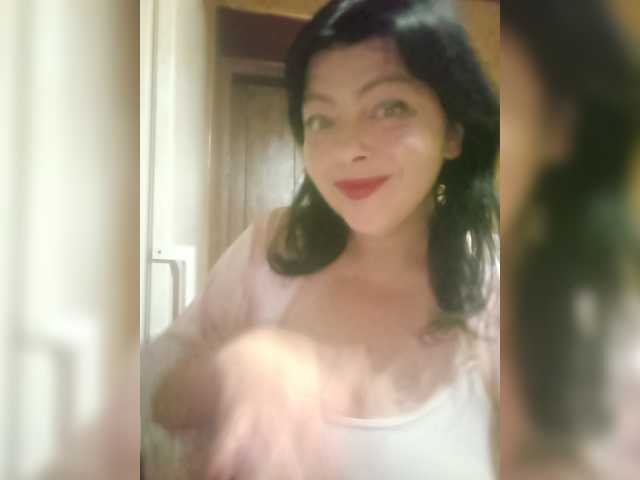 Holly-Molly69 live cam on BongaCams