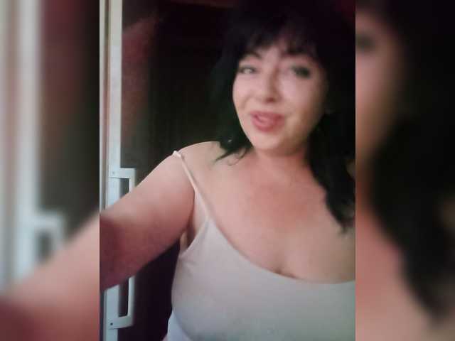 Holly-Molly69 live cam on BongaCams