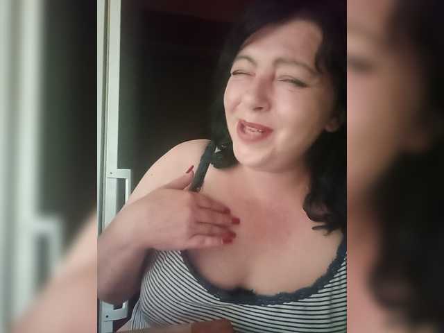 Holly-Molly69 live cam on BongaCams