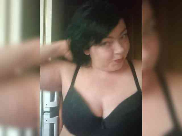 Holly-Molly69 Live Webcam on BongaCams