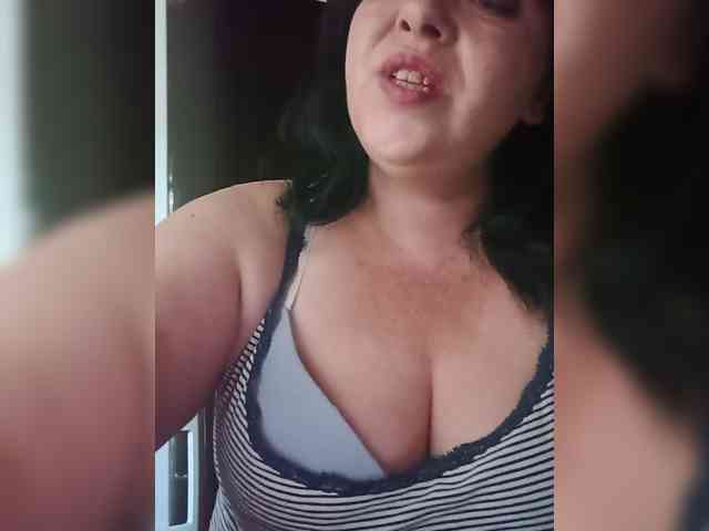 Holly-Molly69 Live Webcam on BongaCams