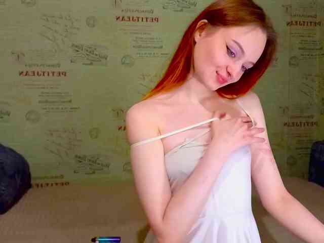 emiless webcam