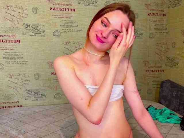 emiless webcam