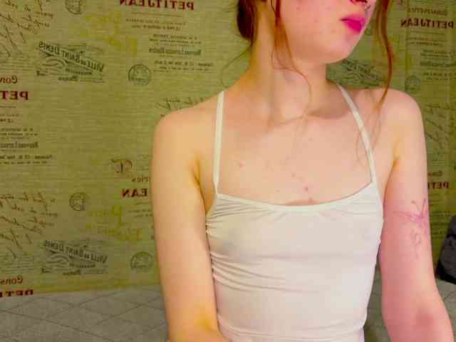 emiless webcam