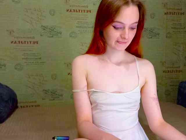 emiless webcam