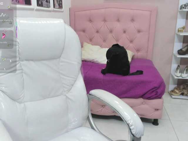 zoe-cortezz live cam on BongaCams
