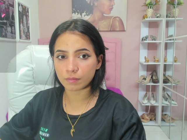zoe-cortezz live cam on BongaCams