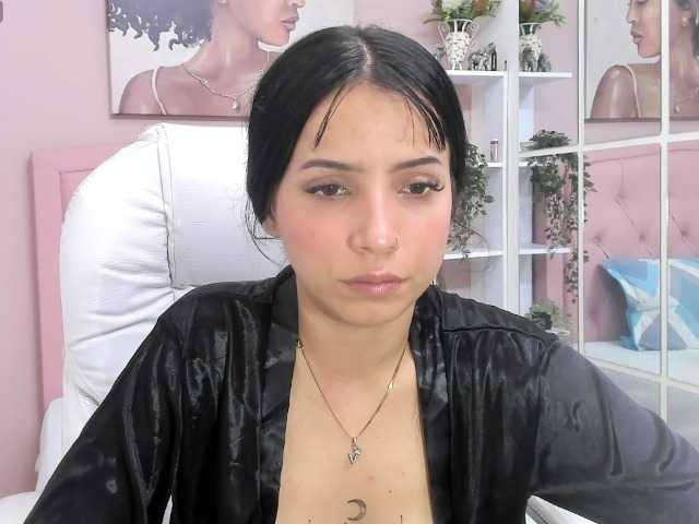 zoe-cortezz live cam preview