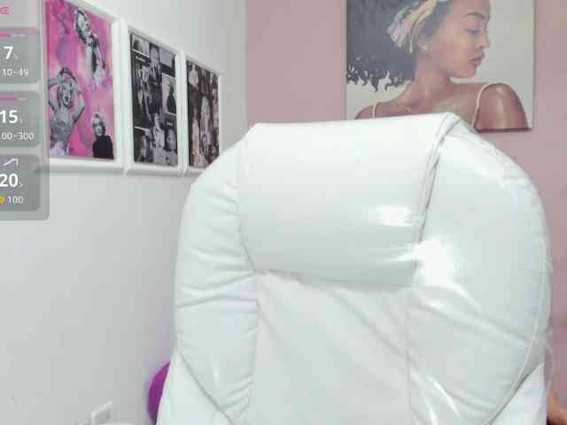 zoe-cortezz webcam