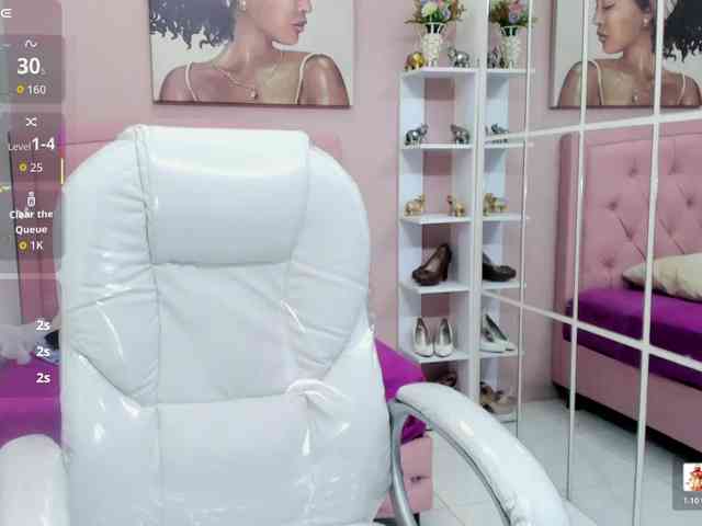 zoe-cortezz webcam