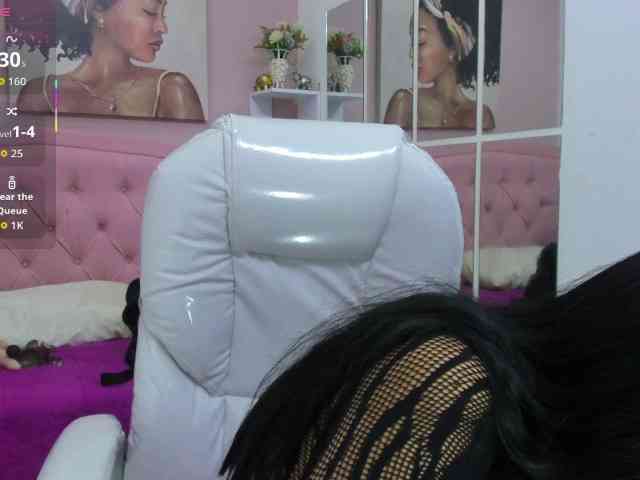 zoe-cortezz webcam