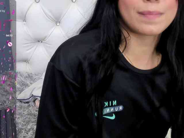 zoe-cortezz webcam