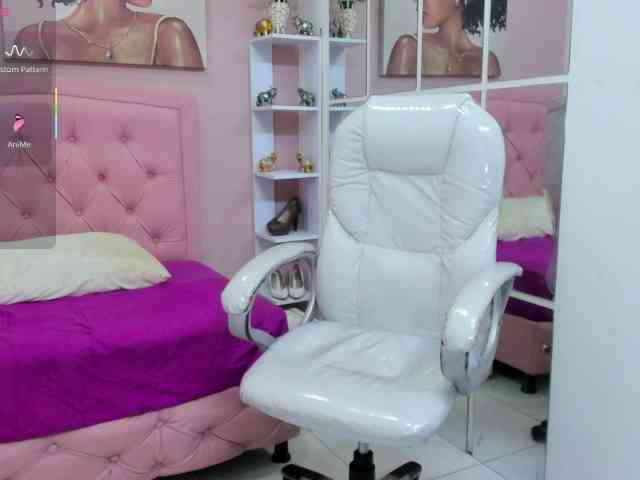 zoe-cortezz webcam