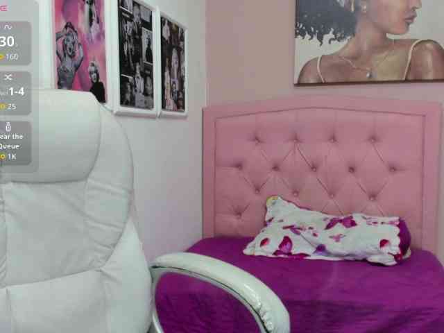 zoe-cortezz webcam