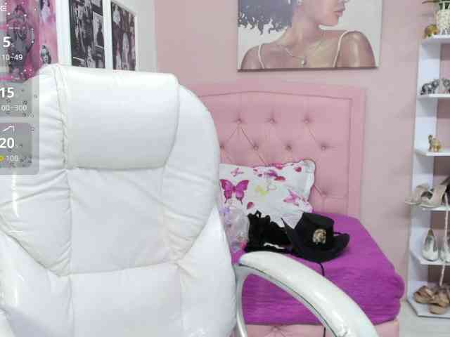 zoe-cortezz webcam