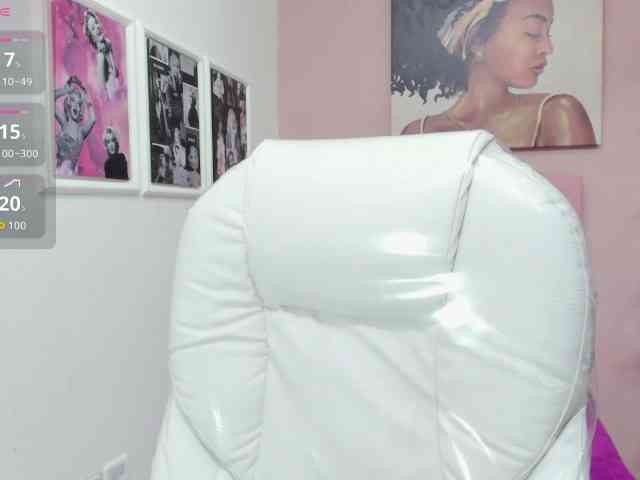 zoe-cortezz webcam