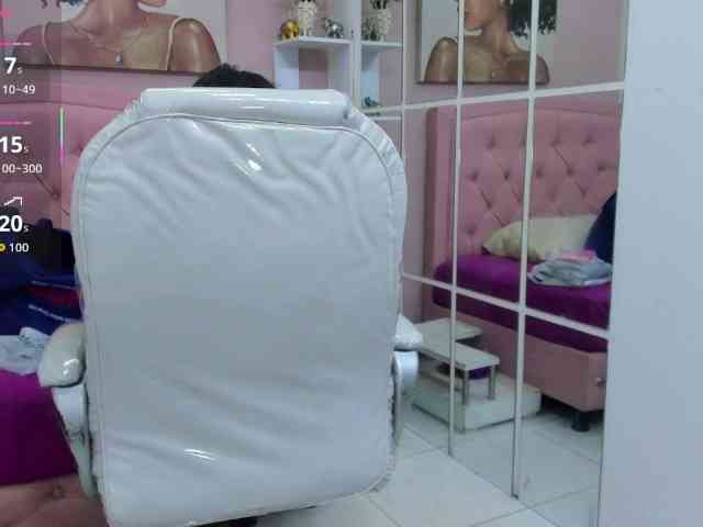 zoe-cortezz webcam