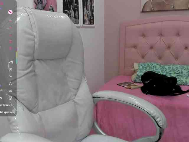 zoe-cortezz webcam