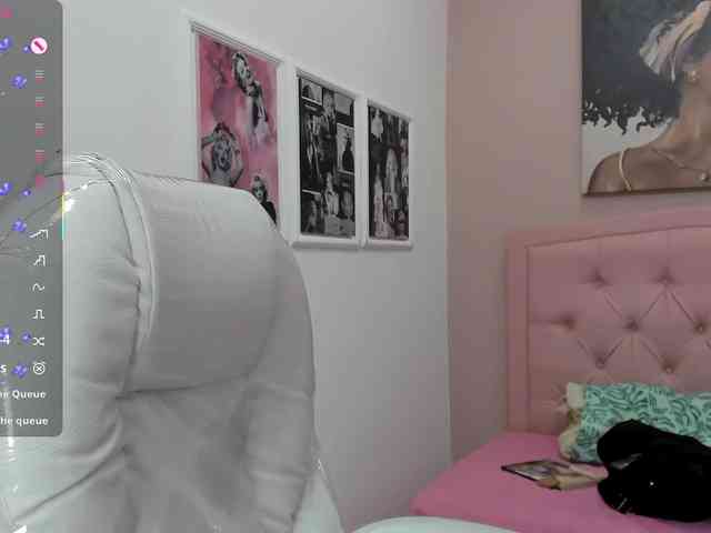 zoe-cortezz webcam