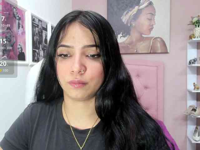 zoe-cortezz webcam