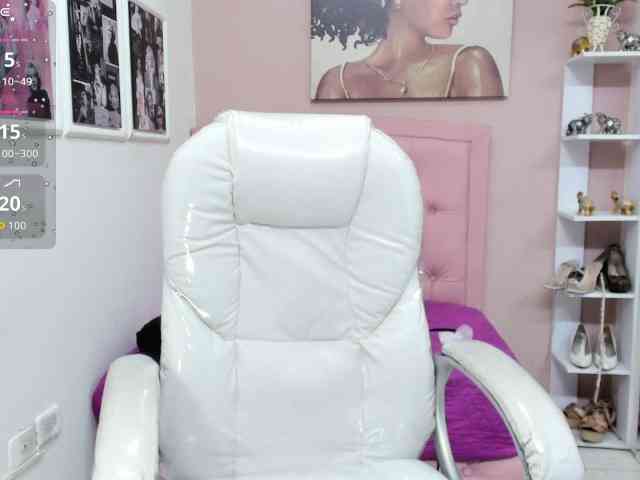 zoe-cortezz webcam