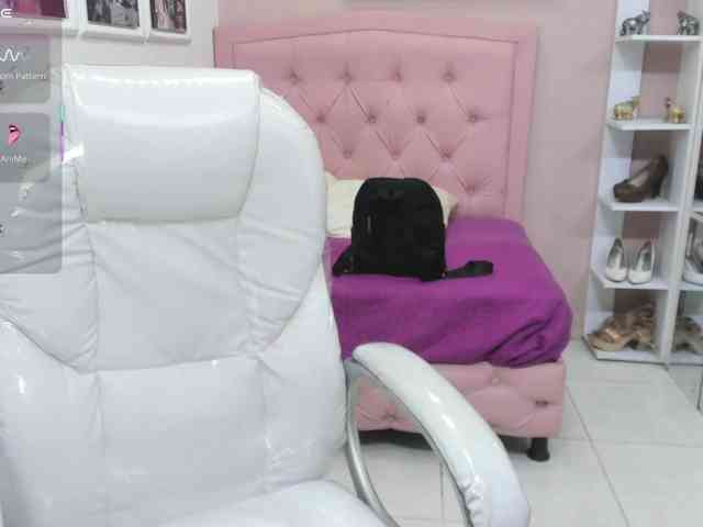 zoe-cortezz webcam