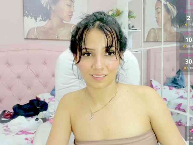 zoe-cortezz webcam
