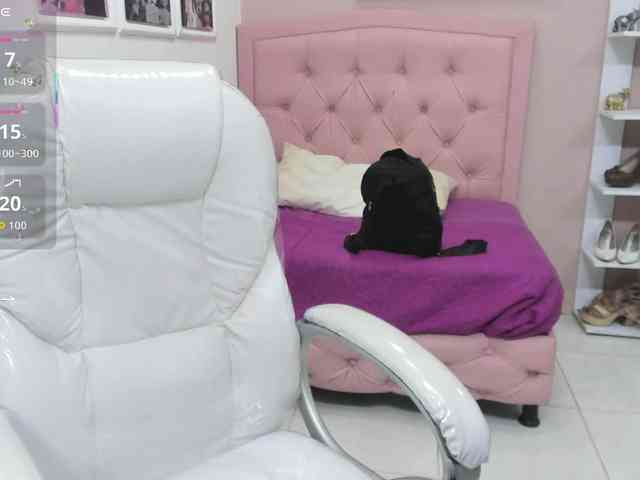 zoe-cortezz webcam