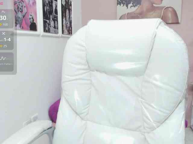 zoe-cortezz webcam