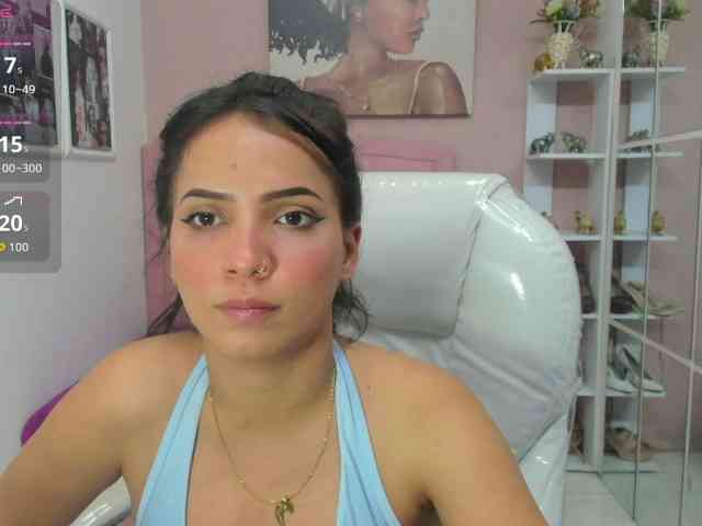 zoe-cortezz webcam