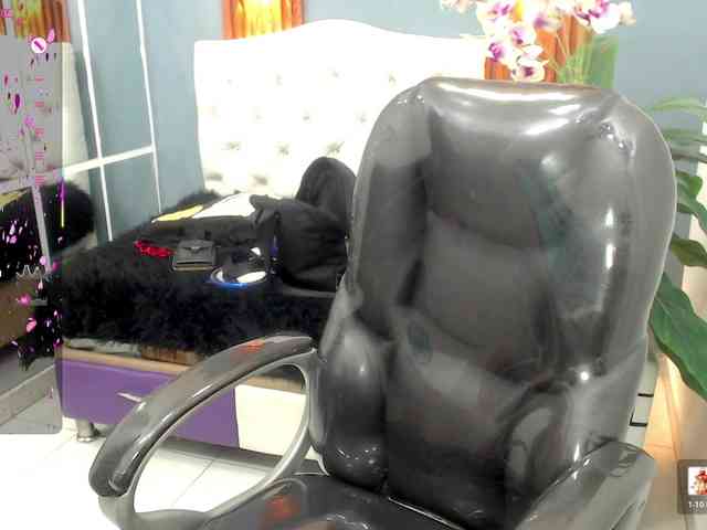 zoe-cortezz webcam