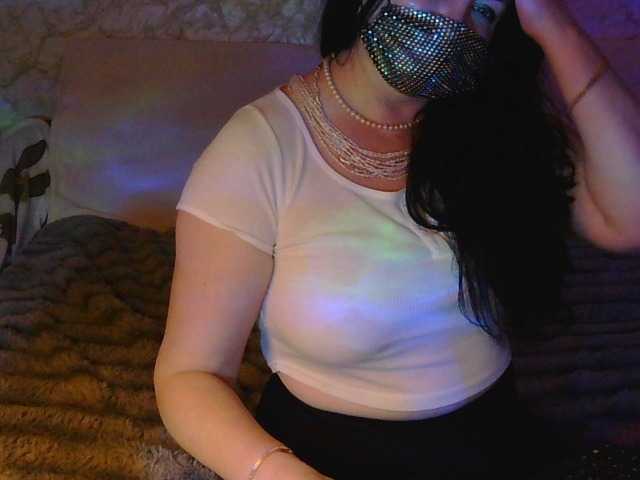 Florena-1's BongaCams show and profile