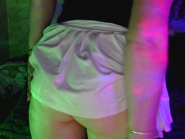 Florena-1 live cam on BongaCams