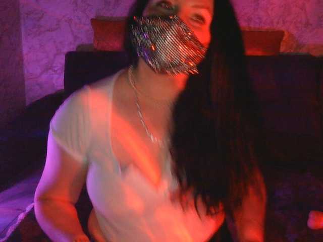 Florena-1 live cam on BongaCams