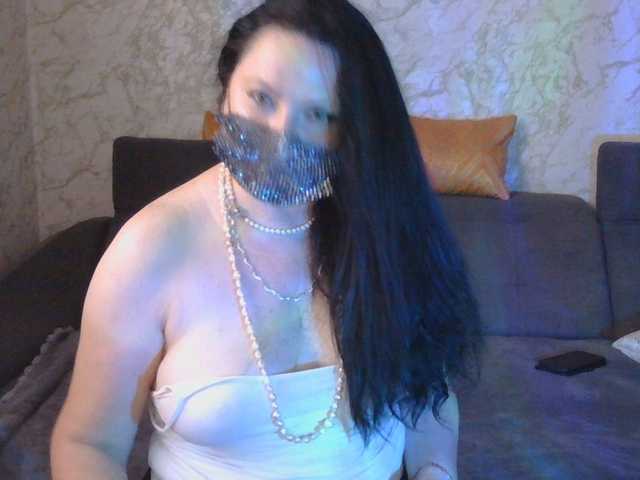Florena-1 live cam on BongaCams