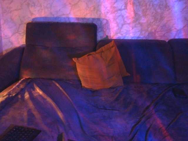 Florena-1 live cam on BongaCams