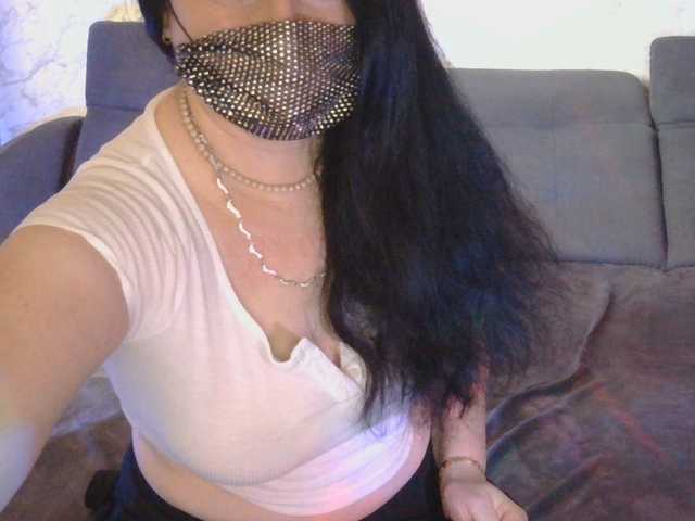 Florena-1 live cam on BongaCams