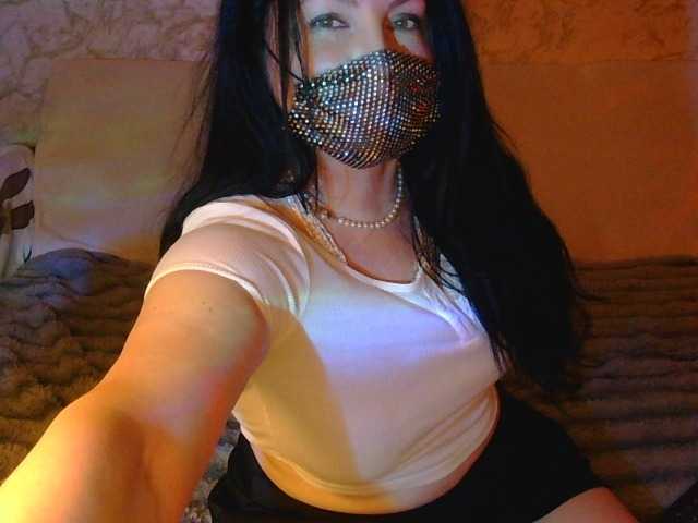 Florena-1's BongaCams show and profile