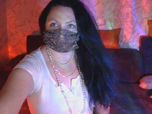 Florena-1 live cam on BongaCams