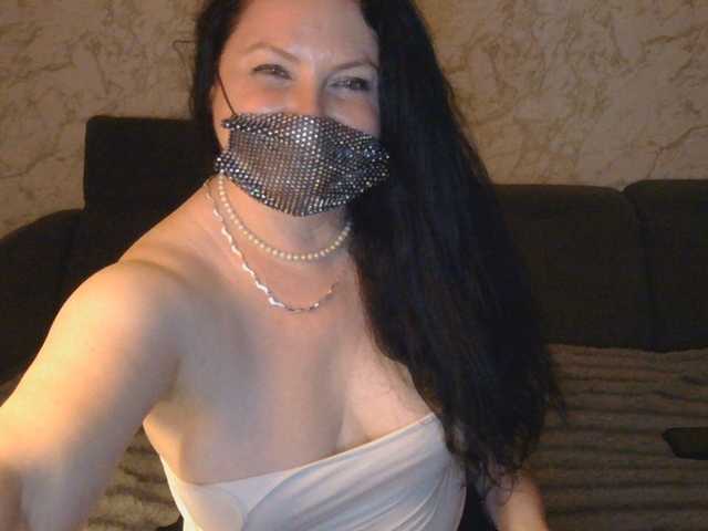 Florena-1 live cam on BongaCams